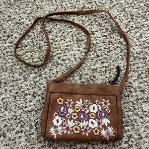 Floral Embroidered Purse